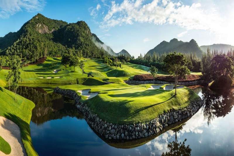 Black Mountain Golf Club & Resort